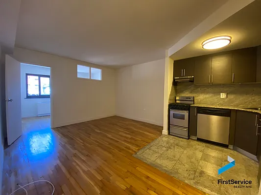 Rented by FirstService Realty (legacy) | media 30