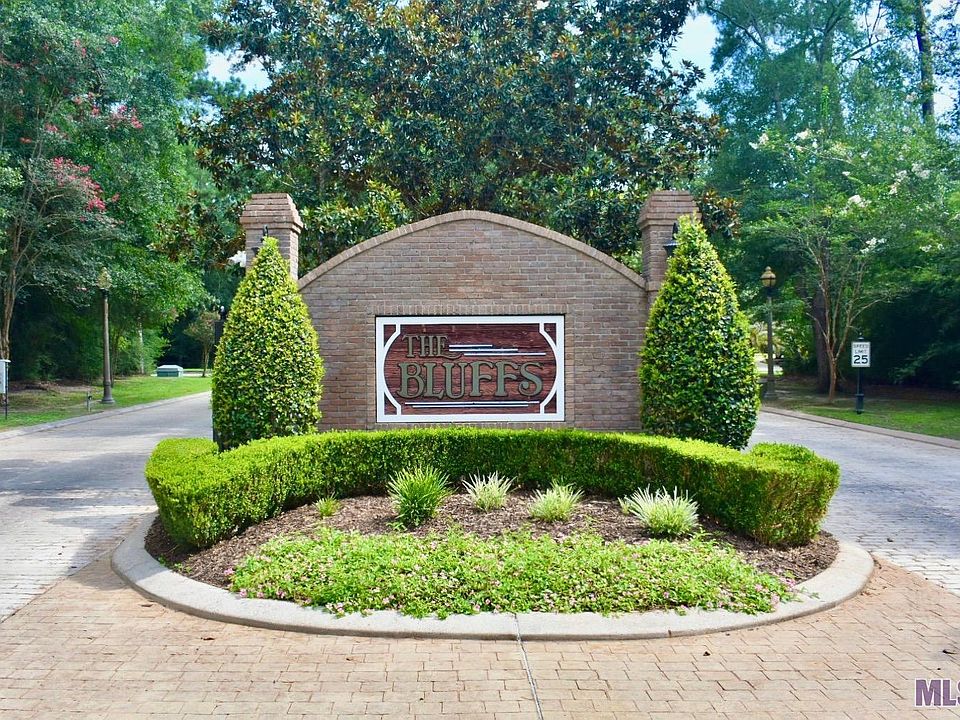 2nd image of 284 Highland Bluff Dr