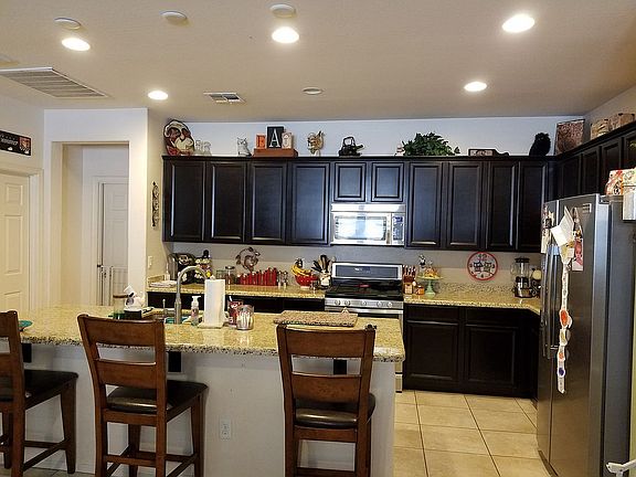 2nd image of 18351 W Onyx Ave