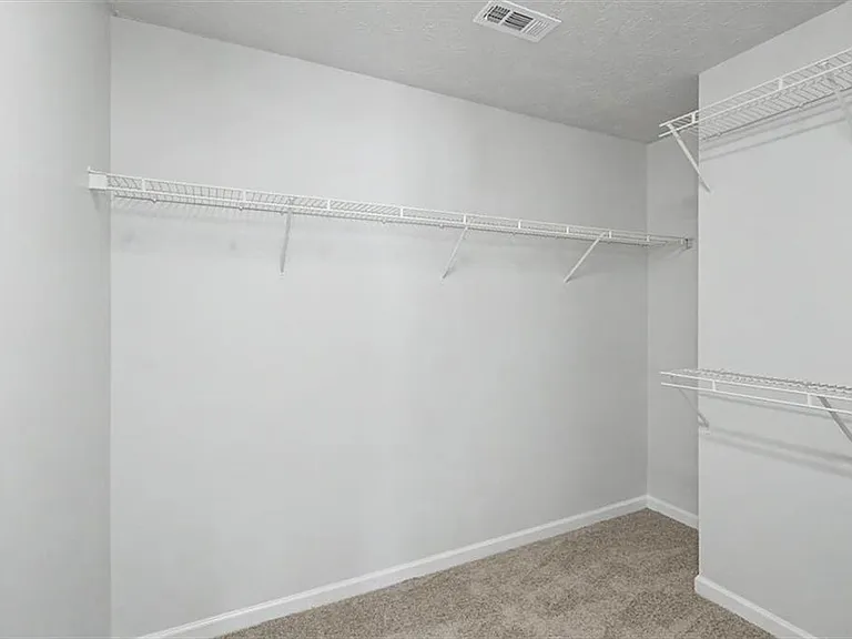 488 Barclay Ct — Photo 9
