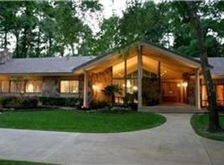 14 Grogans Point Rd, Spring, TX 77380