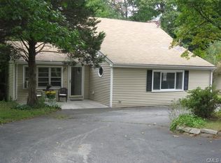 63 Maple Ln, Shelton, CT 06484