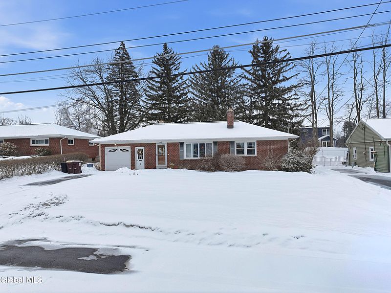 2nd image of 7 James Drive