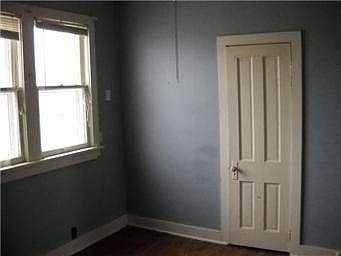 5th image of 2206 Oak St