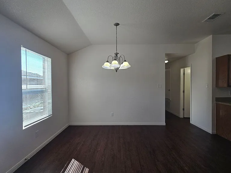 3807 John Chisholm Loop #A — Photo 7