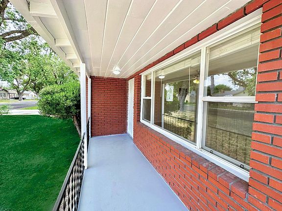 3rd image of 2024 Bellamy St