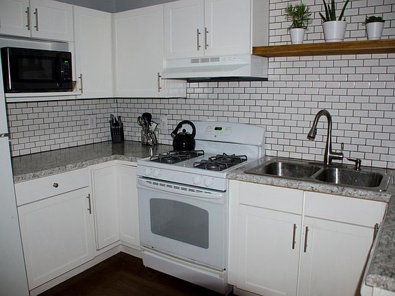 5th image of 213 18th St SE