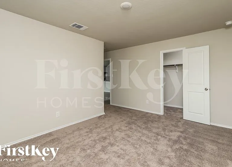 1910 Morse Way — Photo 9
