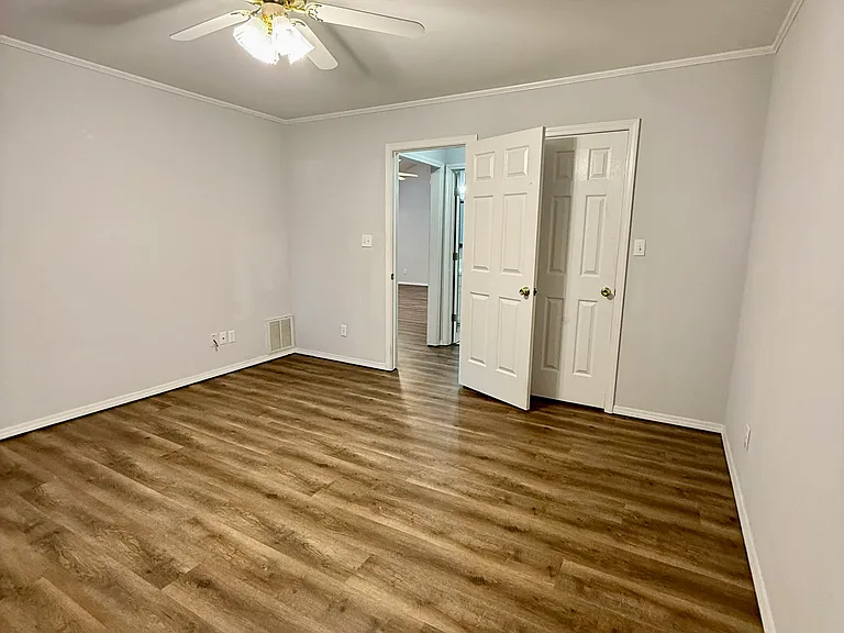 Second bedroom with large closet.