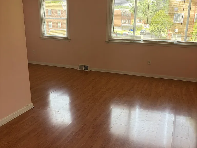 10147 Bridle Rd #2 — Photo 10