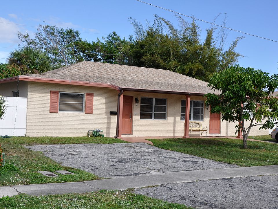 1st image of 441 SE 13th Dr