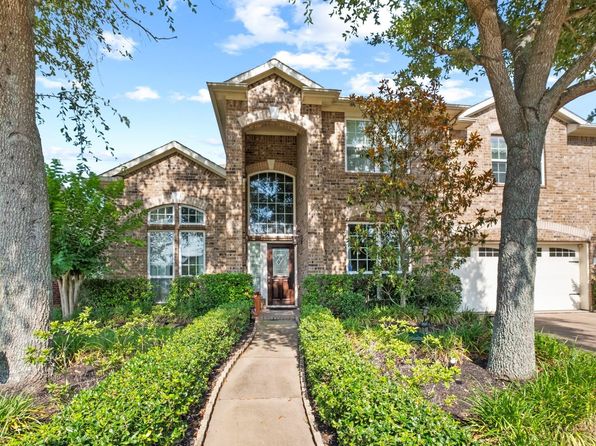 302 Trillium Dr