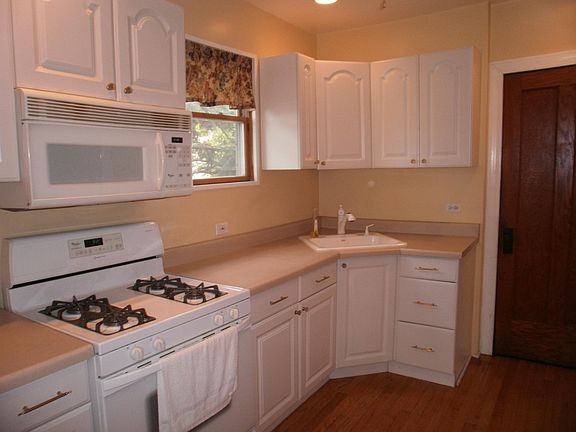 2nd image of 1230 Clarence Ave