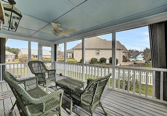 5th image of 748 Gulf Stream Dr