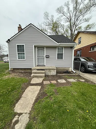 18624 Fairport St Photo 1