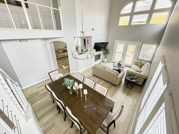 4th image of 951 Norella St