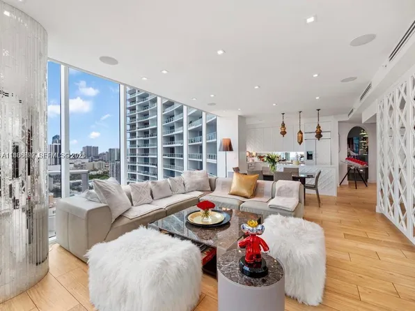 2020 N Bayshore Dr APT 2702, Miami, FL 33137