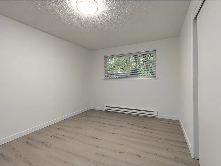 Timberwood Apartments — Photo 37