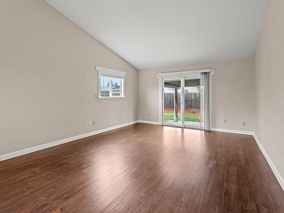 4th image of 1470 Riesling Court
