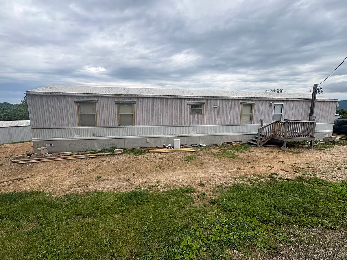 Building Photo - 124 Watson Ln #12