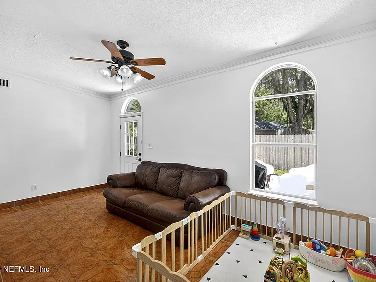 9515 Broken Oak Blvd — Photo 14