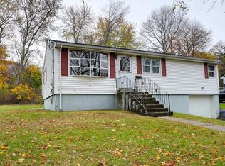 20 Roath St, Worcester, MA 01604