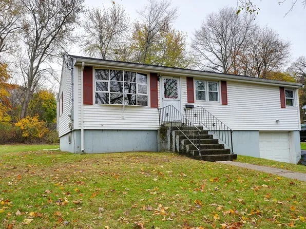 20 Roath St, Worcester, MA 01604