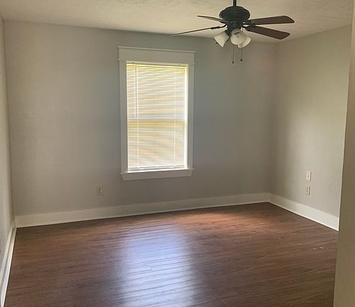 5th image of 1087 Verna Ln #B