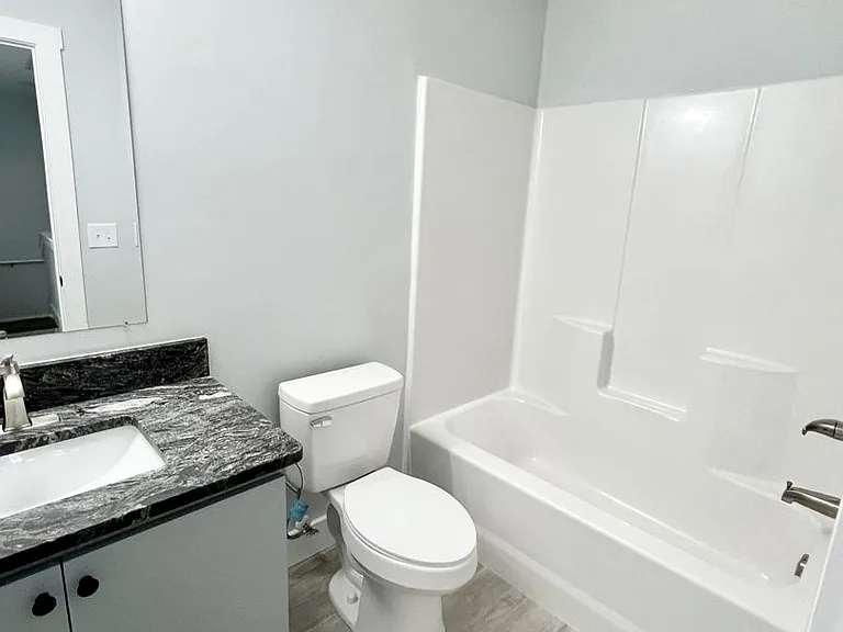 2705 Mercer Dr — Photo 9