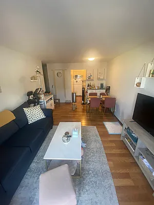 Rented by Irene Mihalios, LREB | media 1