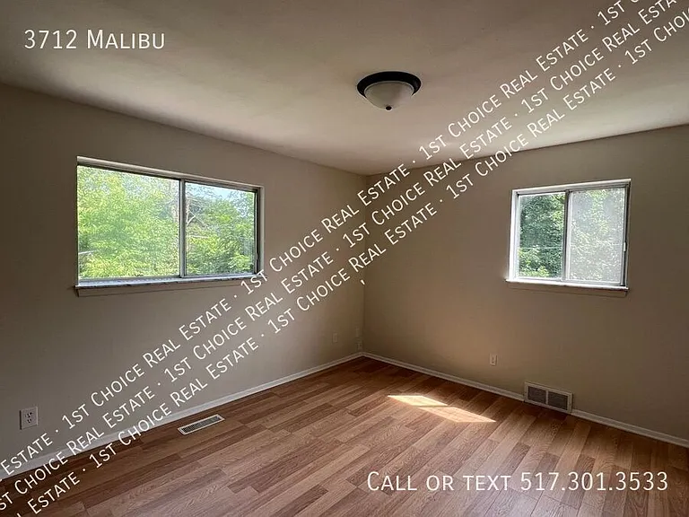 3712 Malibu Dr — Photo 6