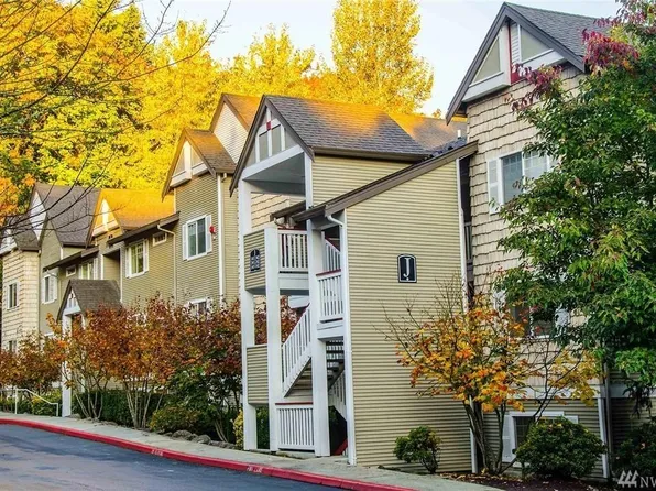 18501 SE Newport Way Unit J242, Issaquah, WA 98027