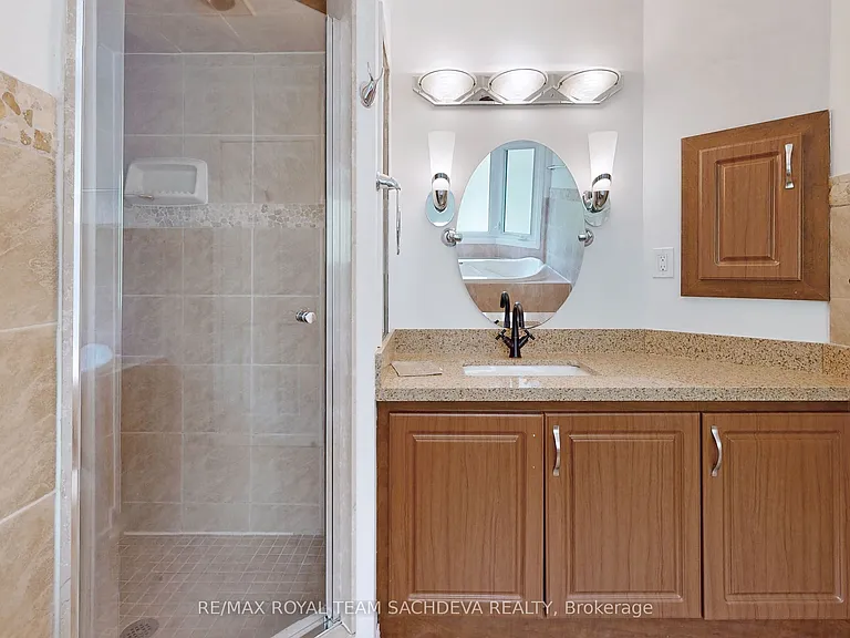 1614 Melman St — Photo 24