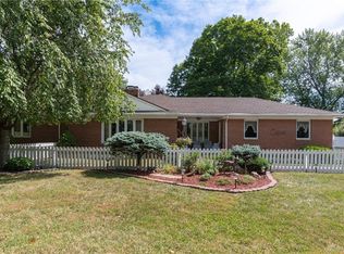 514 Locust Hill Dr, Englewood, OH