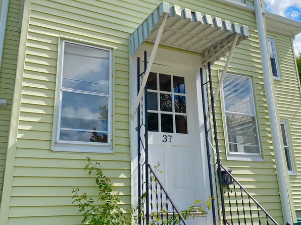 37-39 Walnut Ave #1, Norwood, MA 02062