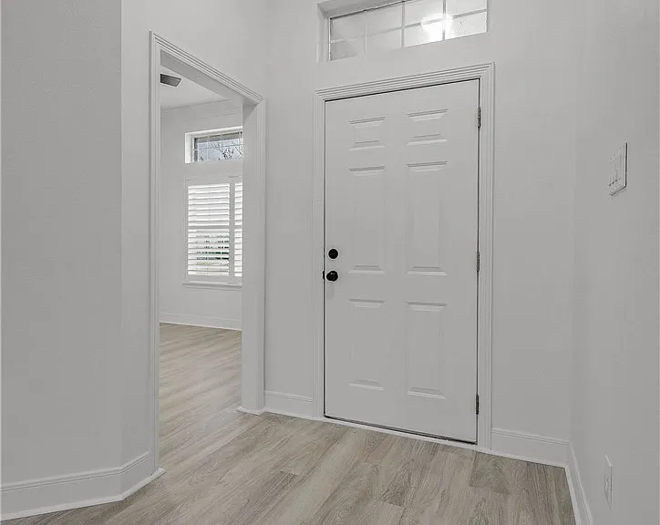 305 Stone Chase Ct — Photo 4