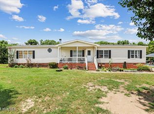 113 Meadowcrest Dr, Goldsboro, NC 27534