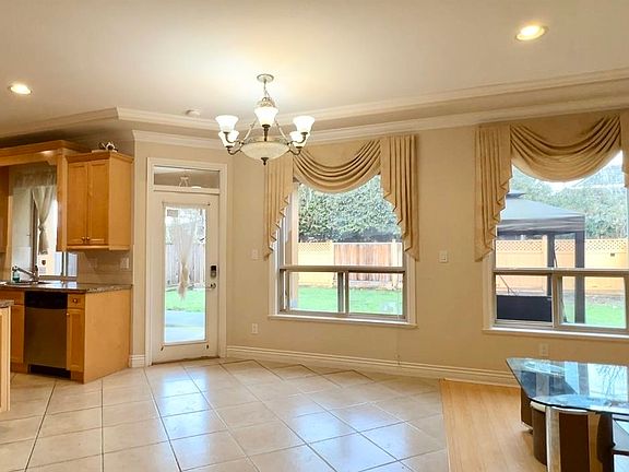 3rd image of 5171 Francis Rd