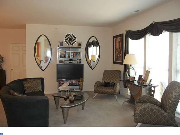 5th image of 100 Douglas Fir Dr APT 203