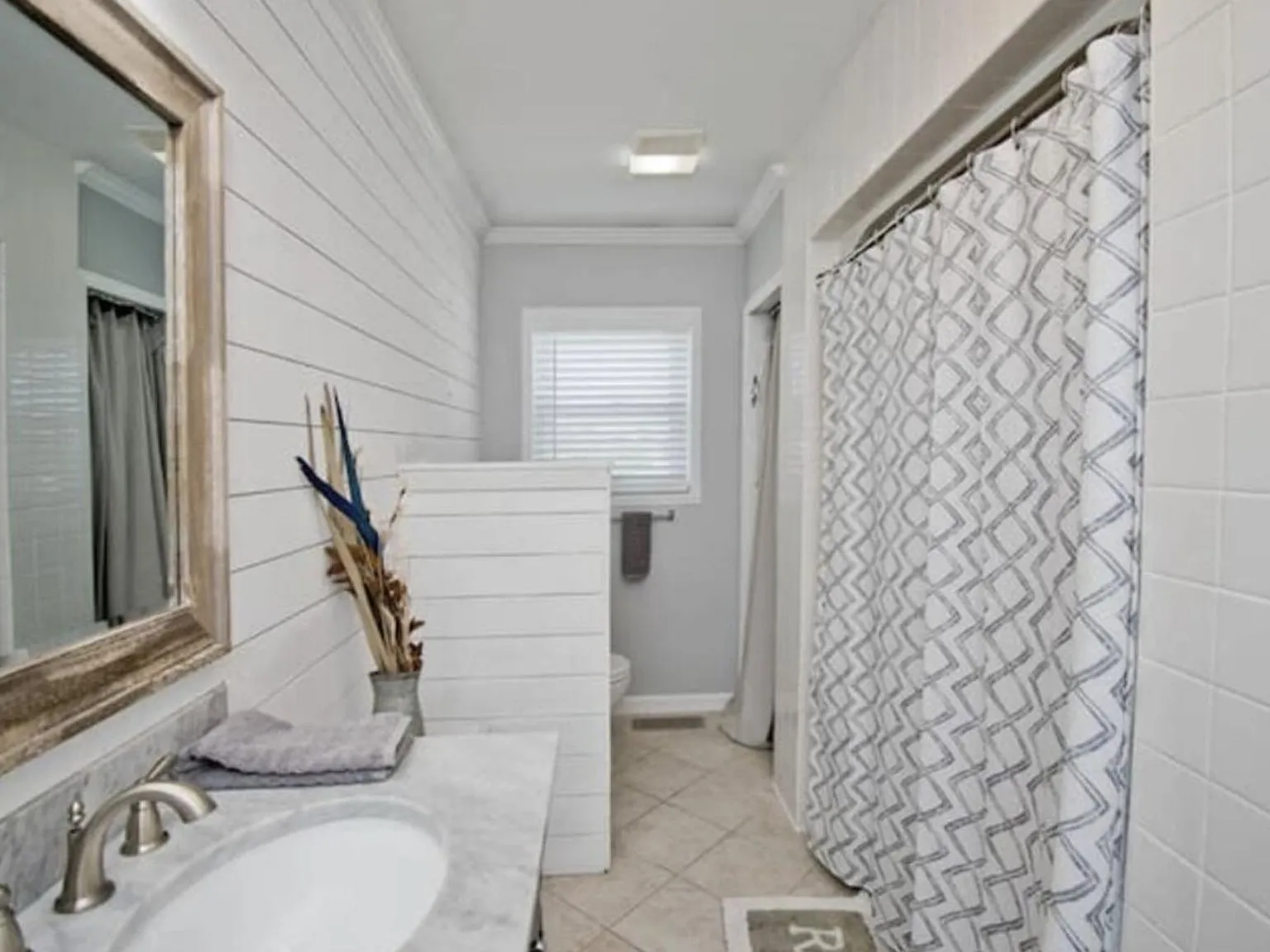 3 bed, 2000 sqft, $2,350 — Photo 2