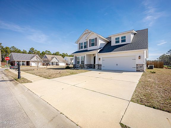2nd image of 104 Westwind Ct