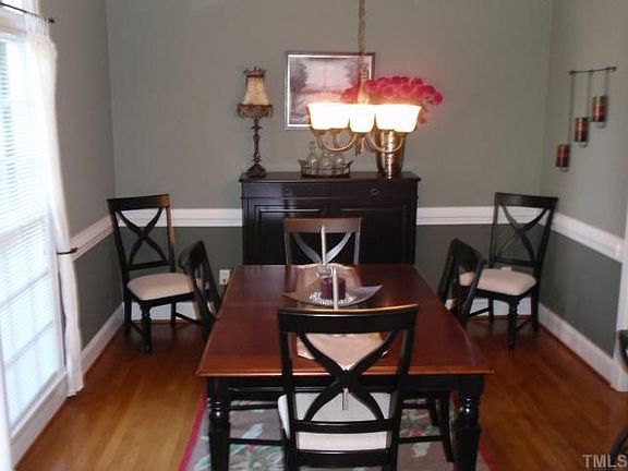  Spacious dining room directly off kitchen.