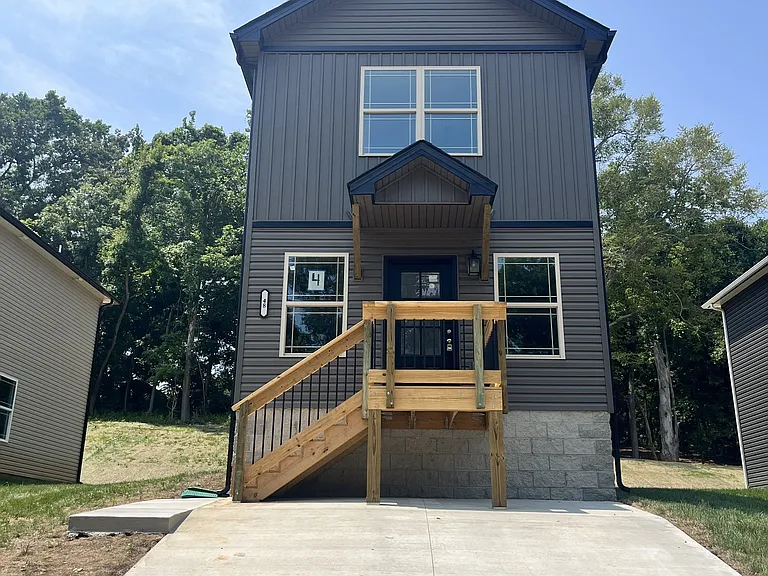 48 Cave Springs Rd — Photo 1