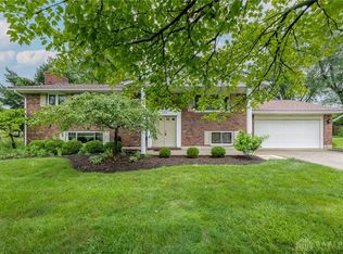 2184 Granada Dr, Dayton, OH 45431