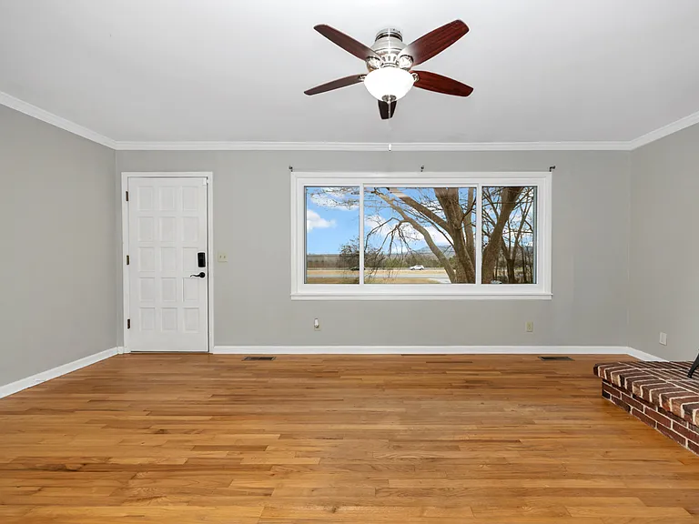 5154 Highway 53 — Photo 35