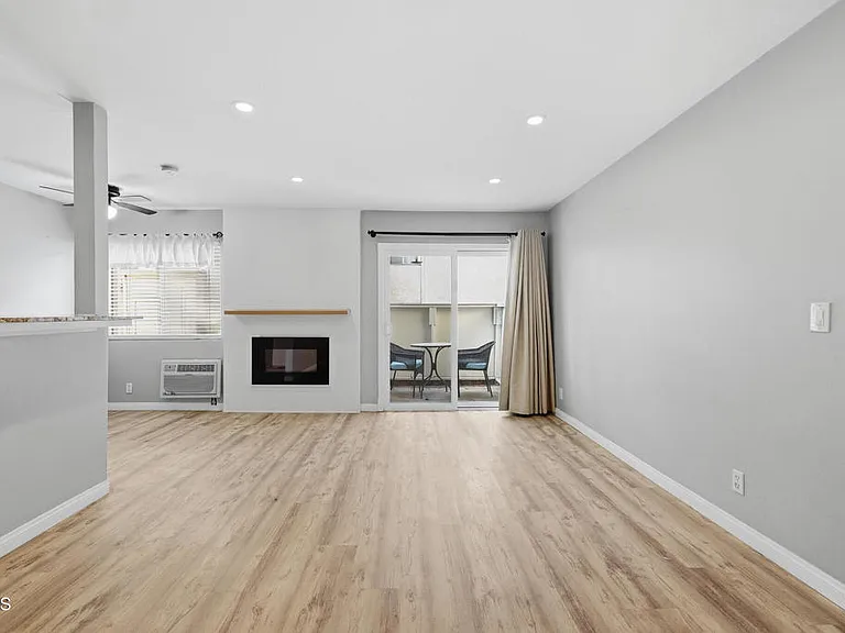 28497 E Thousand Oaks Blvd #121 — Photo 6