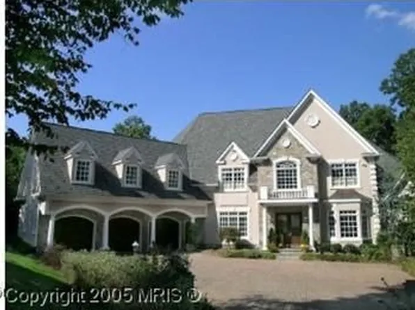 11392 Highbrook Ct, Sterling, VA 20165