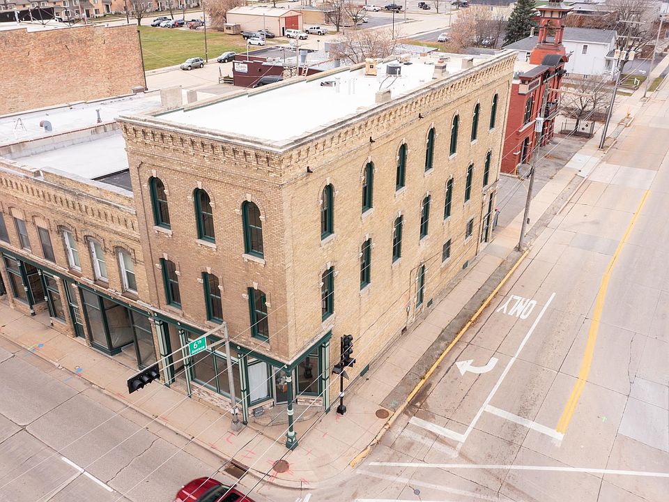 601 S Main St Oshkosh, WI Zillow