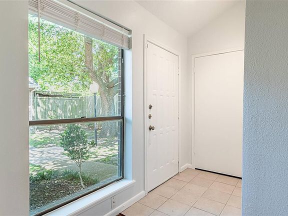 3rd image of 13808 Hollowgreen Dr #333/31