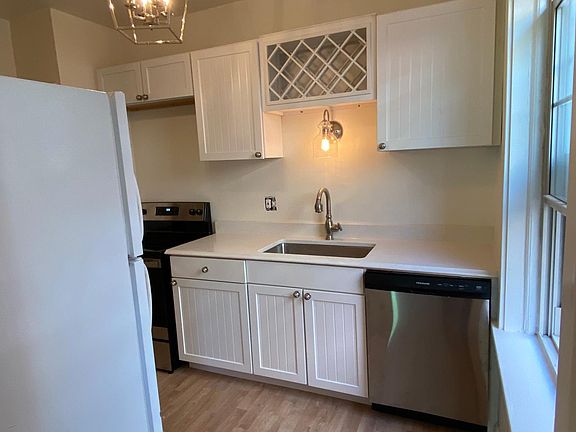 2nd image of 4305 N Marlborough Dr APT 4